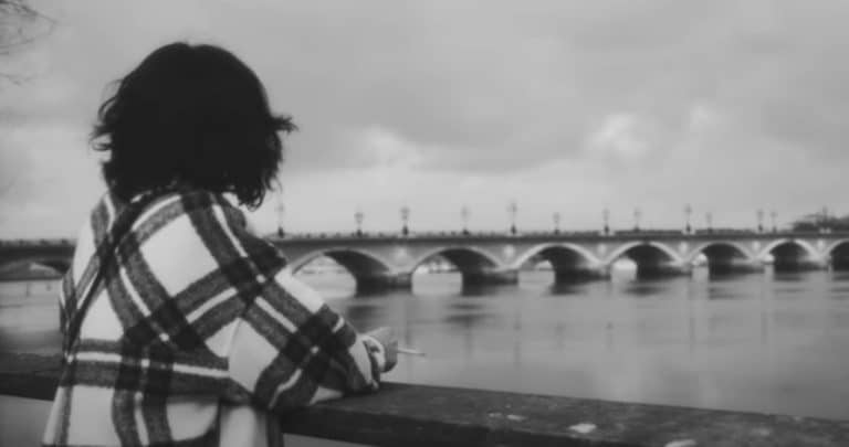 ANOTHER FIVE MINUTES Fil Rouge