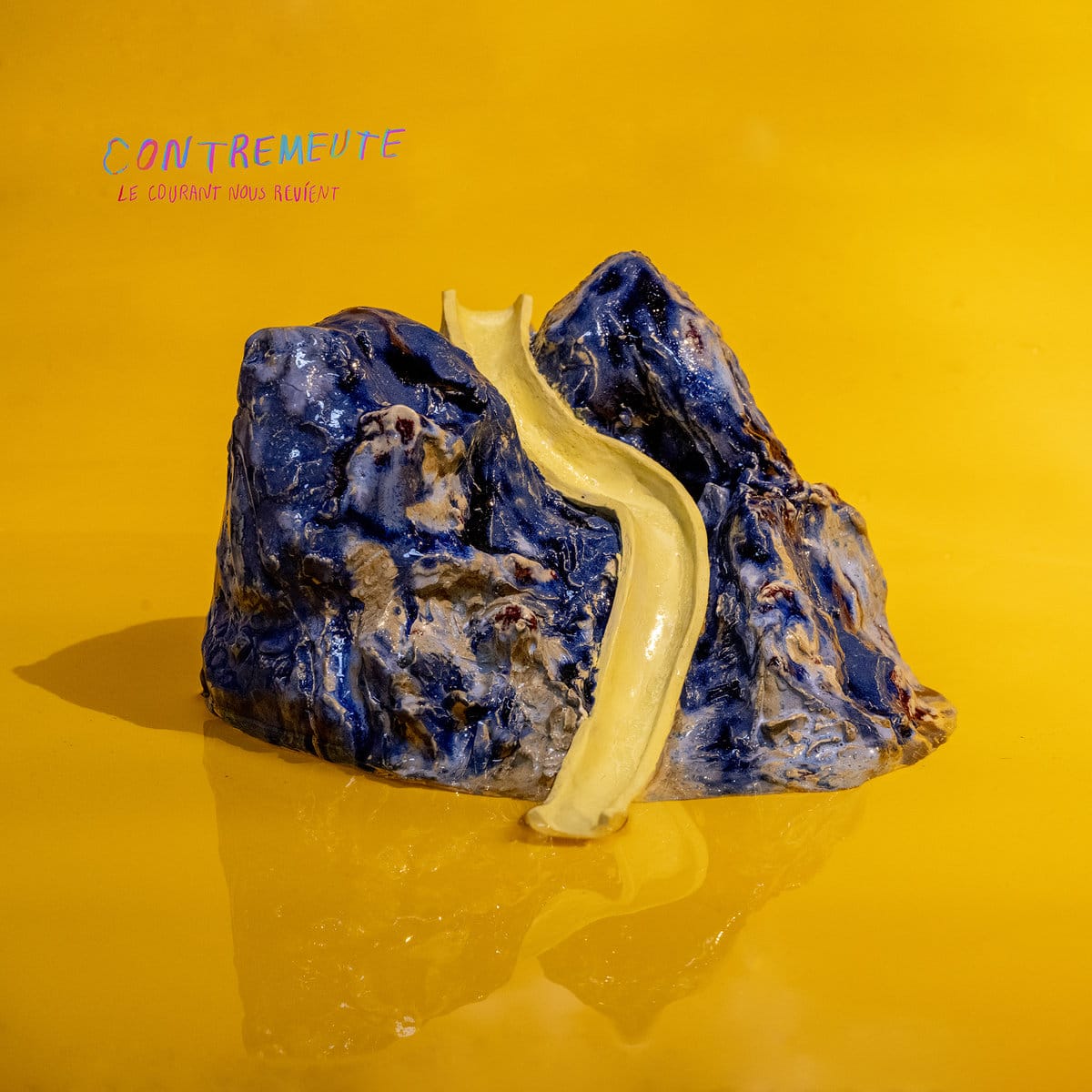 CONTREMEUTE LE COURANT NOUS REVIENT