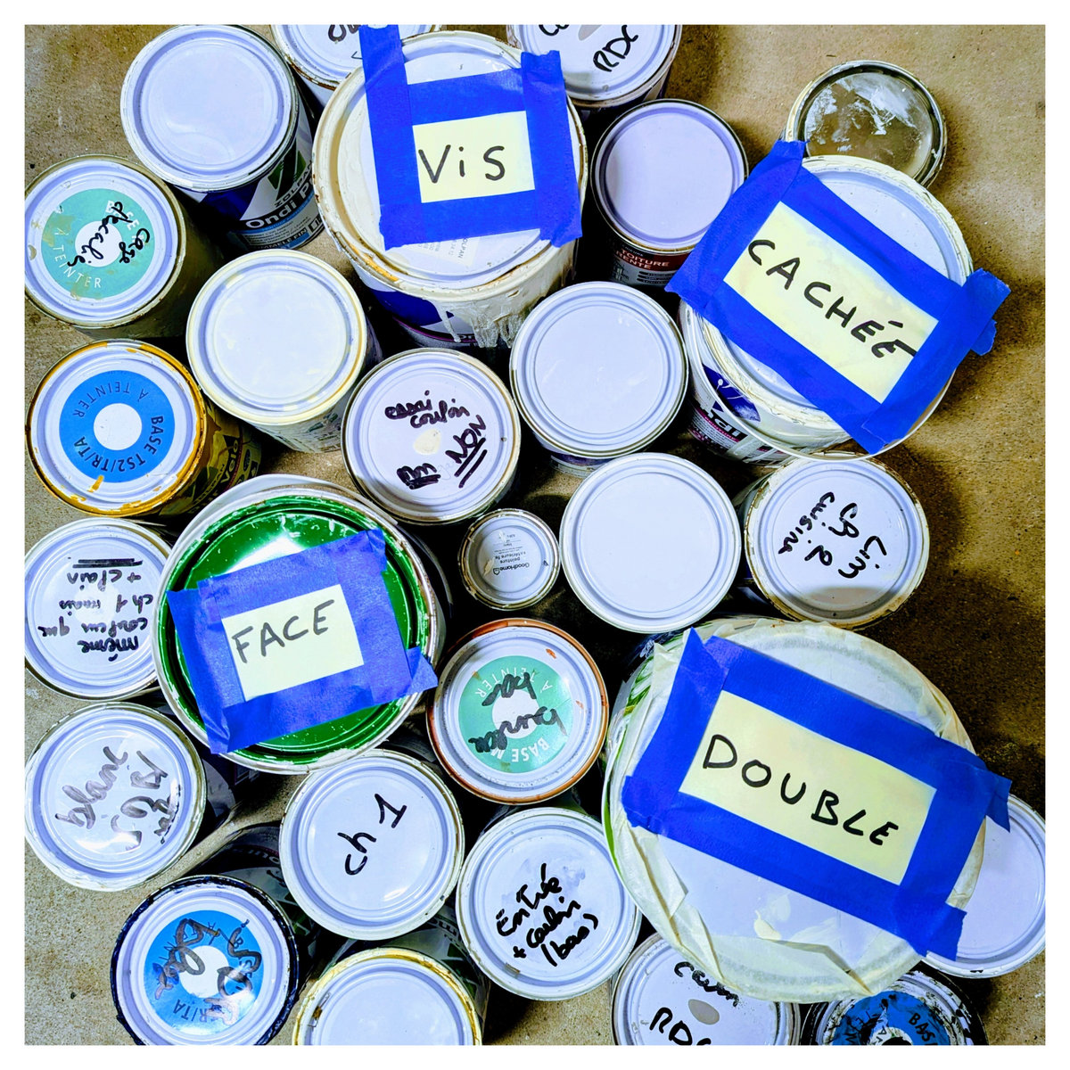 Vis Cachée Face Double